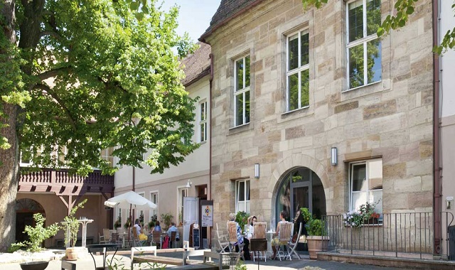 ©vhs Erlangen